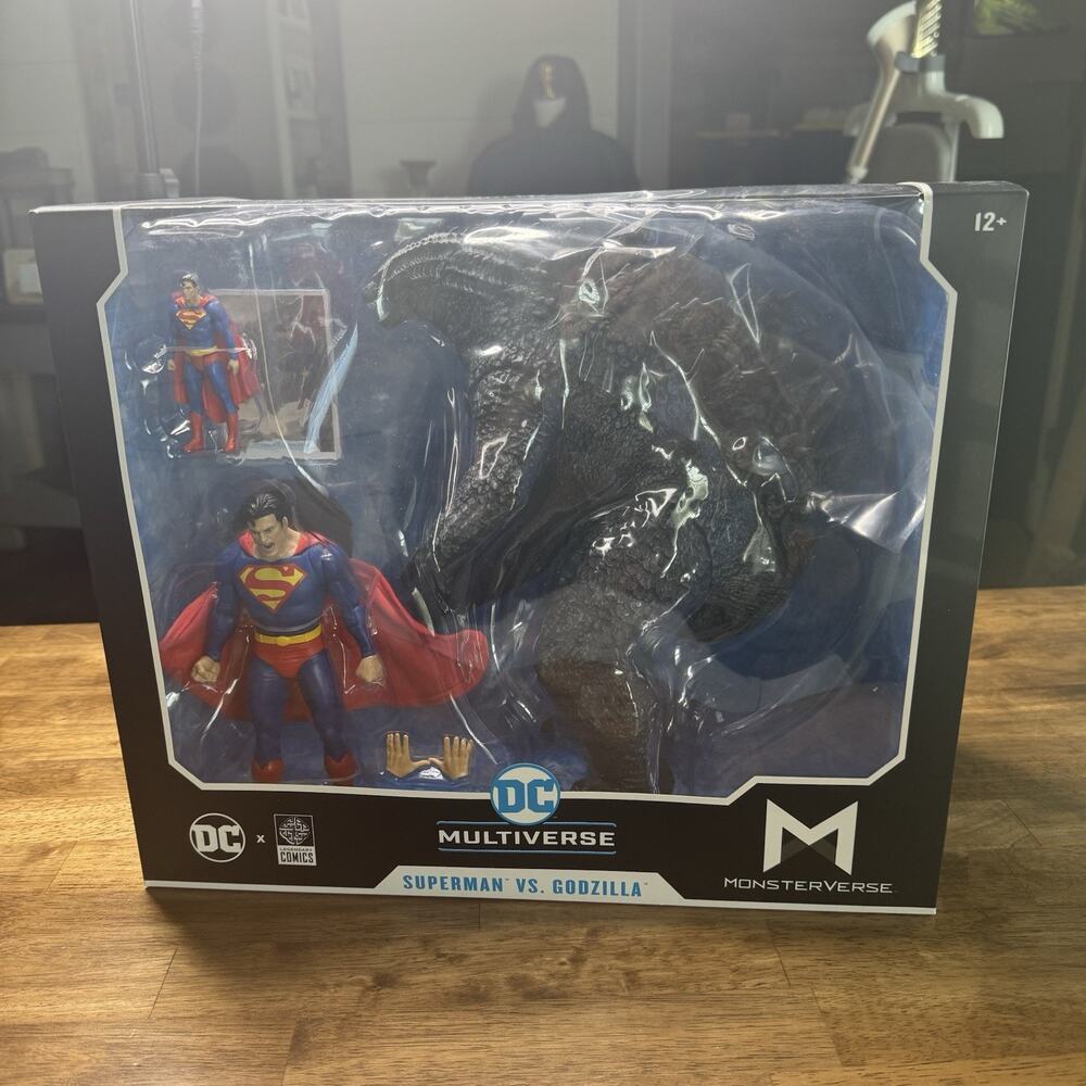 New McFarlane DC Multiverse Monsterverse Justice League Superman vs Godzilla Set